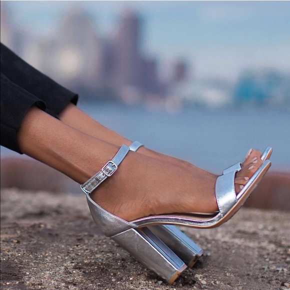 NIB Metallic Barely There Strap Block Heel Sandal - Picture 2 of 7